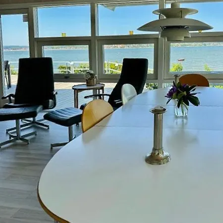 Magisk Havudsigt I Forste Raekke Ved Anslet Strand * Haderslev