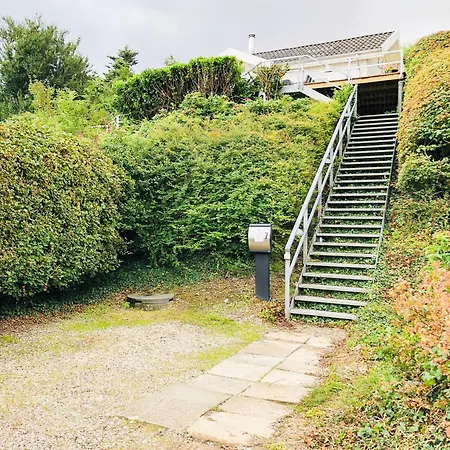 Magisk Havudsigt I Forste Raekke Ved Anslet Strand *