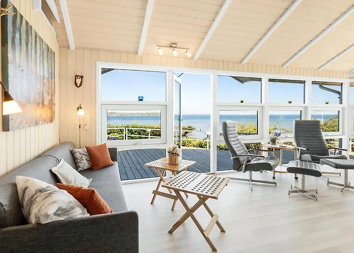 Magical Front Row Sea Views At Anslet Beach * Haderslev