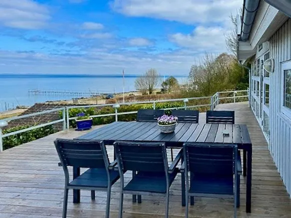 Magical Front Row Sea Views At Anslet Beach * Haderslev